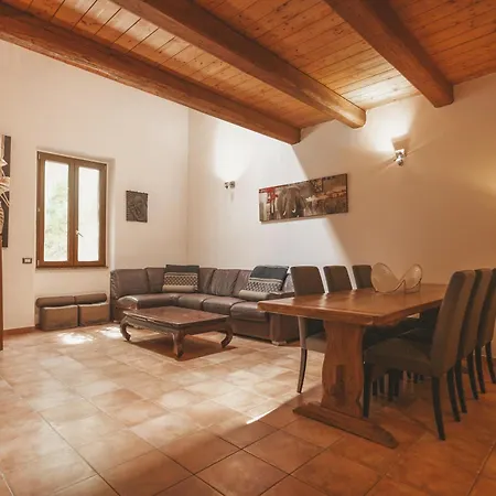 Casa Sulis דירה *